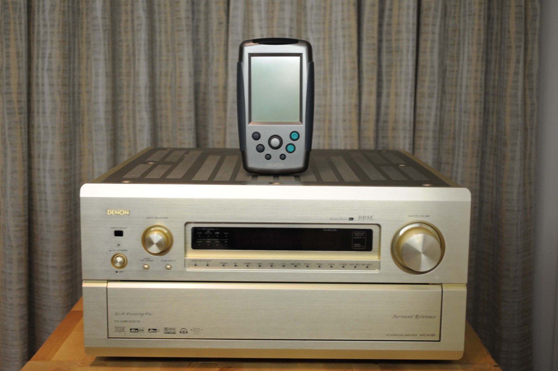 Denon Amplificateurs: Denon AVC-A1SR AV Surround Amplifier – D'occasion à Reichenburg par Rolimo 3