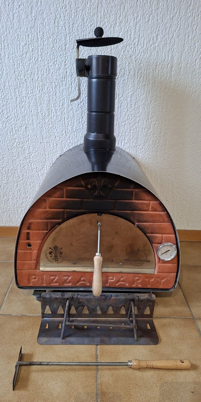 Pizzaofen: Four à pizza à bois – Gebraucht aus Les Bois von Clyde12 1