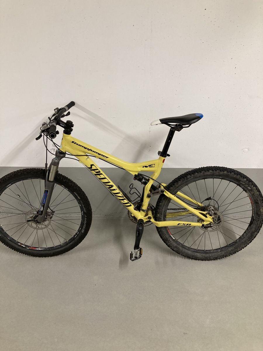 Specialized Velos: specialized m4 stumpjumper / Fahrrad – Gebraucht aus untereggen von