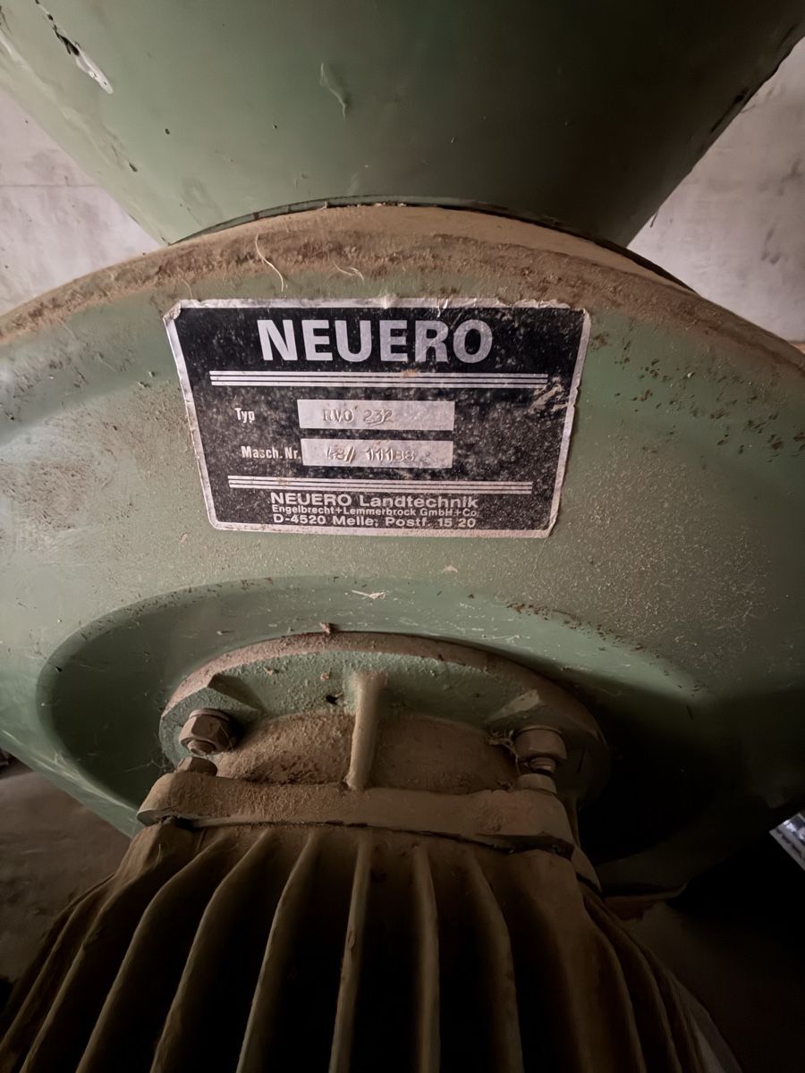 Tutte le macchine: Concasseur à grain  – Usato da Les Emibois venduto da ines7ferreira 2