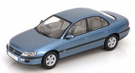 OPEL OMEGA B LIMOUSINE 1996 HELLBLAU-METALLIC, 1:18 TRIPLE9