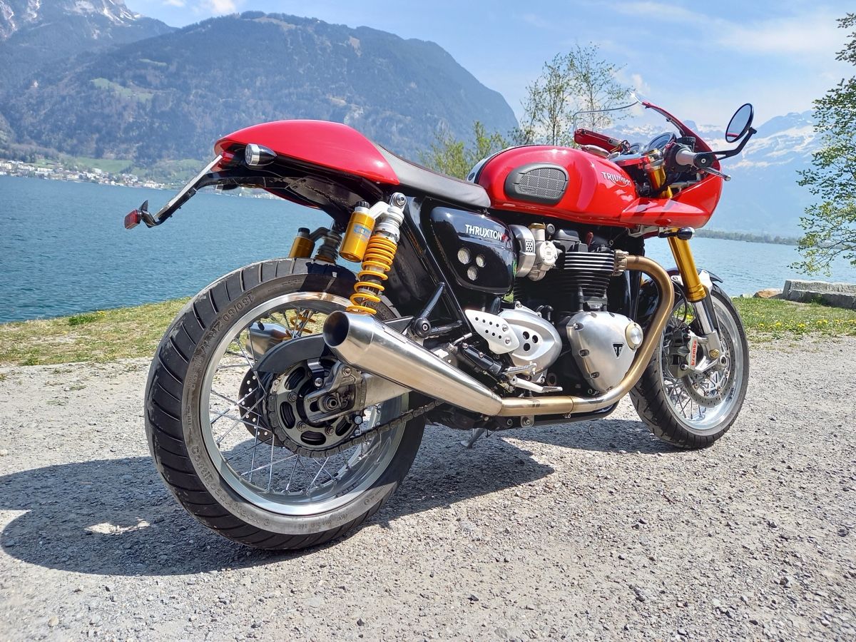 Triumph Strada: Triumph Thruxton R Track Racer Kit – Usato da Altdorf UR venduto da Bell47 2