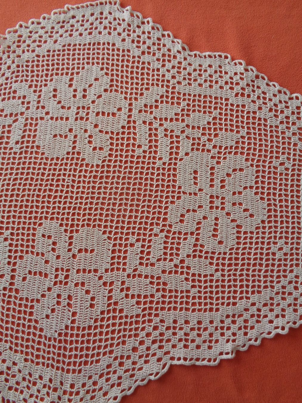 Altra biancheria da tavola: Tischdecke Handarbeit 100 cm. x 56 cm. – Nuovo (secondo la descrizione) da Chur venduto da omonia 3