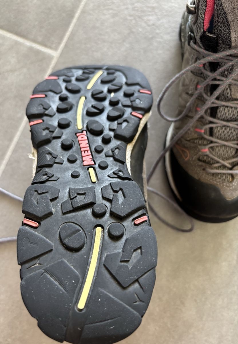 Meindl Scarpe da uomo: Meindl Wanderschuhe Gore-Tex Grösse 36 gebraucht – Usato da Farnern venduto da Zwerg-Nase 2