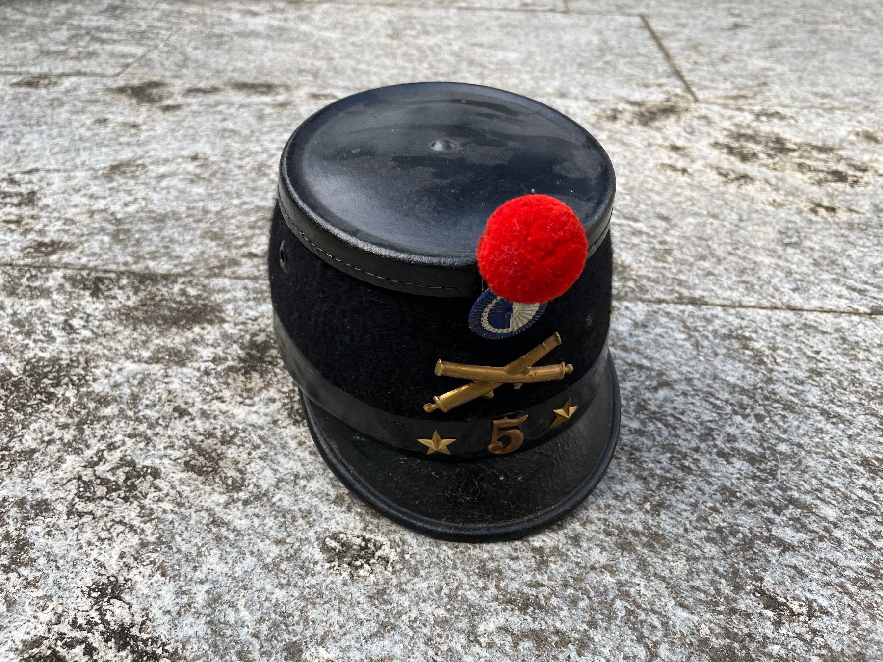 Schweizer Armee Uniformi: Tschako Antik Nr2 – Usato da Bottmingen venduto da Puffsack