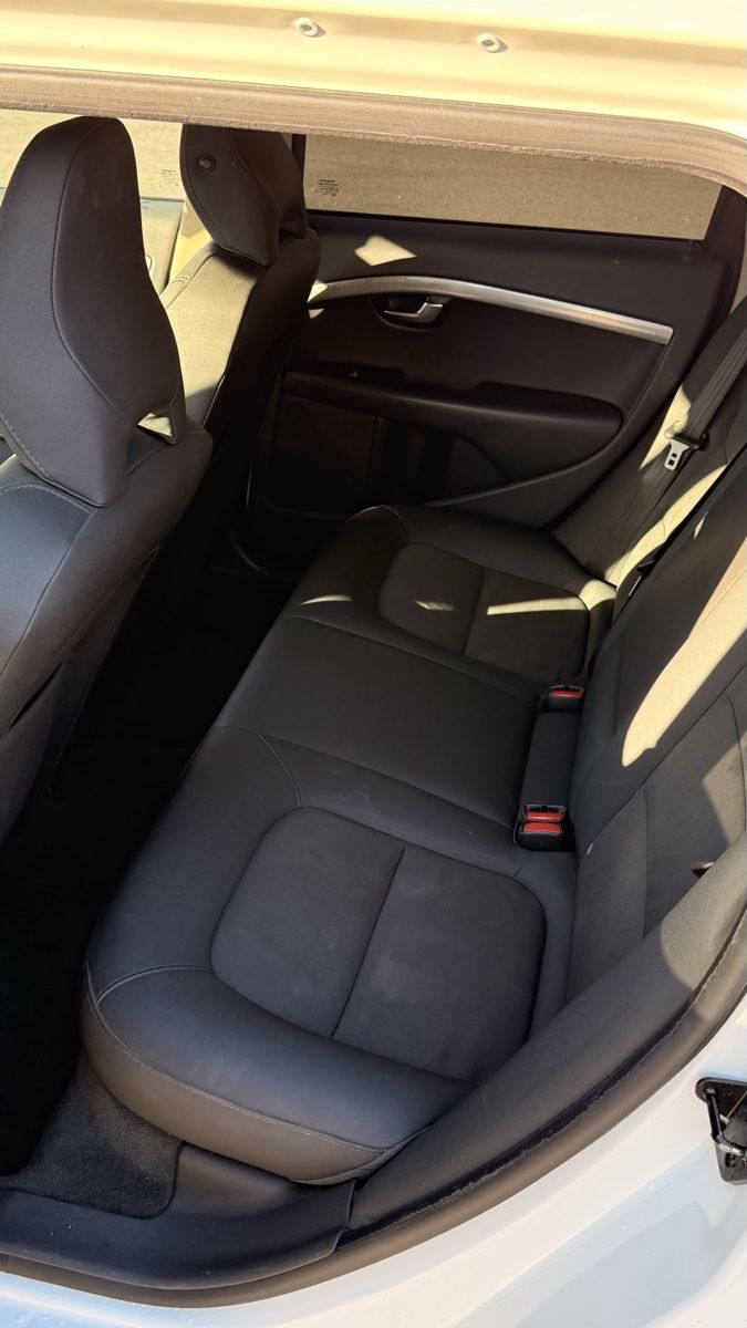 Volvo Automobili: Volvo V70 D5 AWD – Usato da Kölliken venduto da elgringosuizo 5
