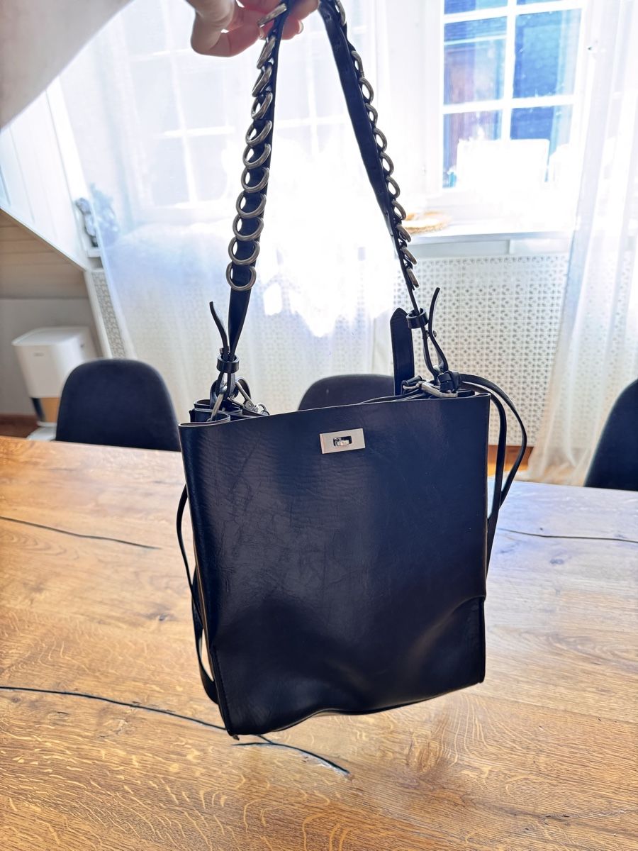 Zara Borse da donna: Umhängetasche schwarz – Usato da Basel venduto da Romandi 1