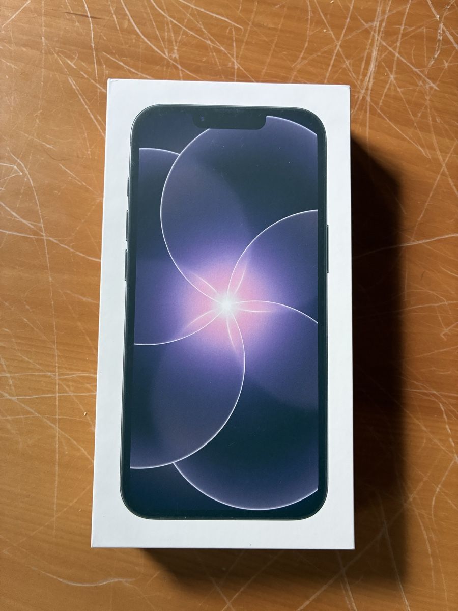 Apple Portables: Iphone 17e, 256GB, NEU – Neuf avec emballage d'origine à Mitlödi par Emanuele_GL