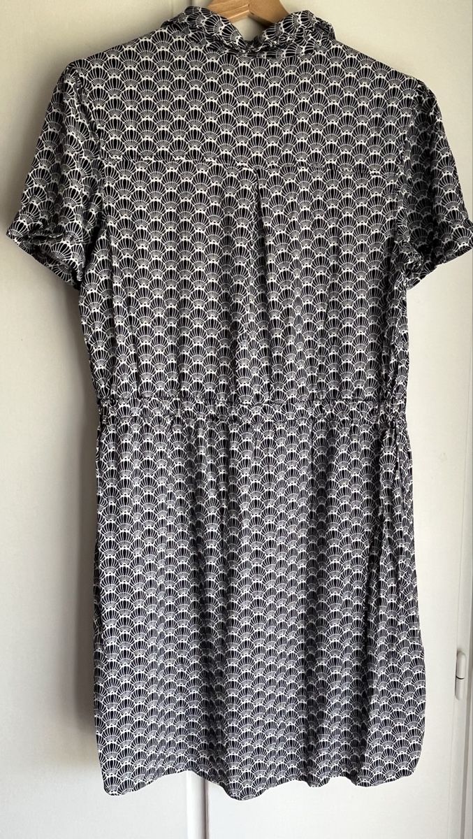 Vestiti: Sommerkleid mit Muscheln 38 – Nuovo (secondo la descrizione) da Adligenswil venduto da Farfallla 2