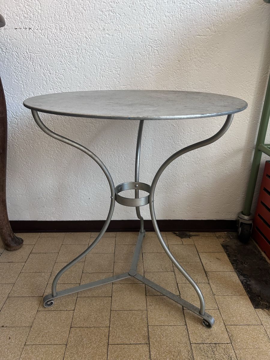 Tische: Jugendstil Gartentisch Metall  – Gebraucht aus Zürich von ann_9fv5