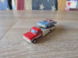 Chevrolet Team Transporter 1:64