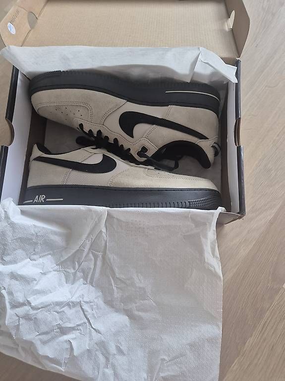 Scarpe da uomo: Neue Nike Air Force 1 / Schuhgrösse 45.5 – Usato da Lausen venduto da pas_7nbd 1
