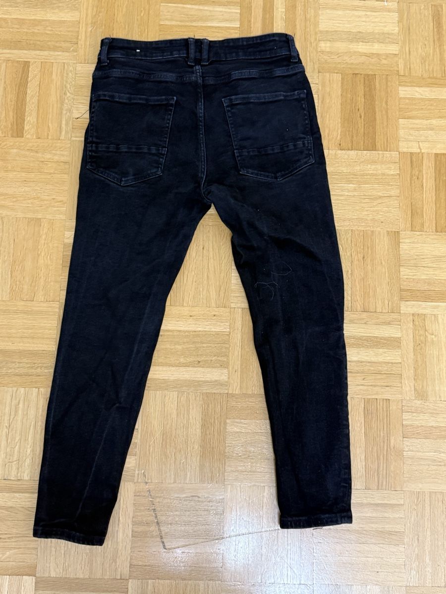 Zara Jeans: Schwarze Zara Jeans – Usato da Basel venduto da Andra44 2
