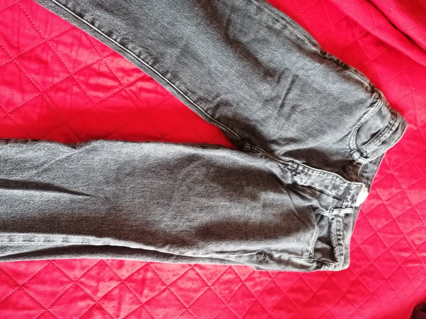 Jeans: 3 Jeanshosen – Gebraucht aus Bassersdorf von maga1g 2