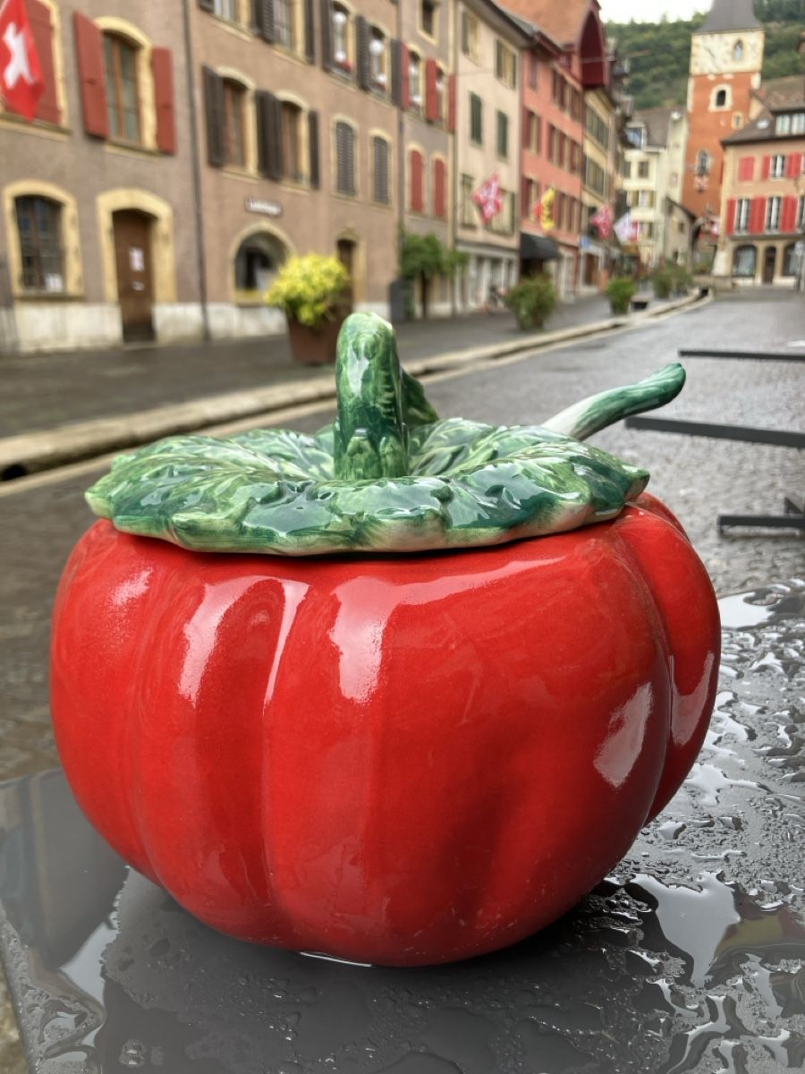 Piatti di portata: Soupière originale barbotine tomate. Italy – Usato da La Neuveville venduto da Canelle4 1