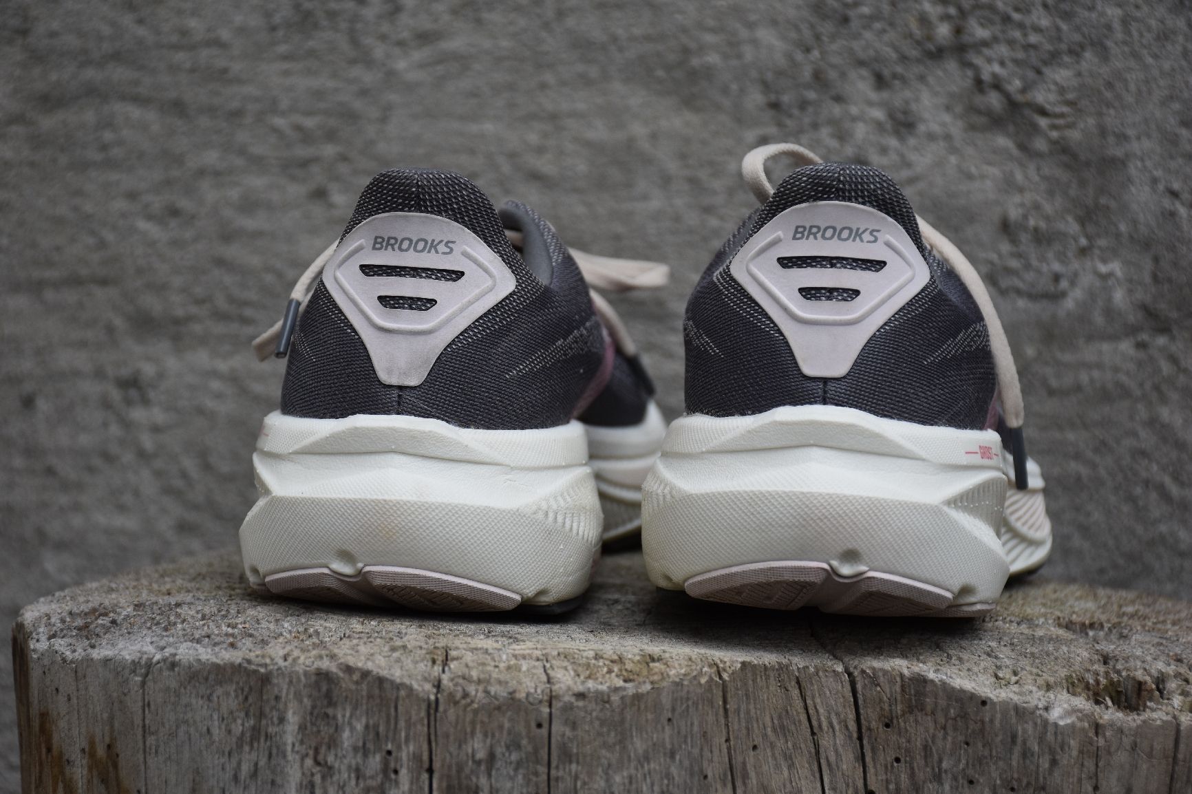 Brooks Scarpe da donna: Brooks Ghost 17 Damen Gr. 40 – Usato da Thun venduto da jan_8tz2 1