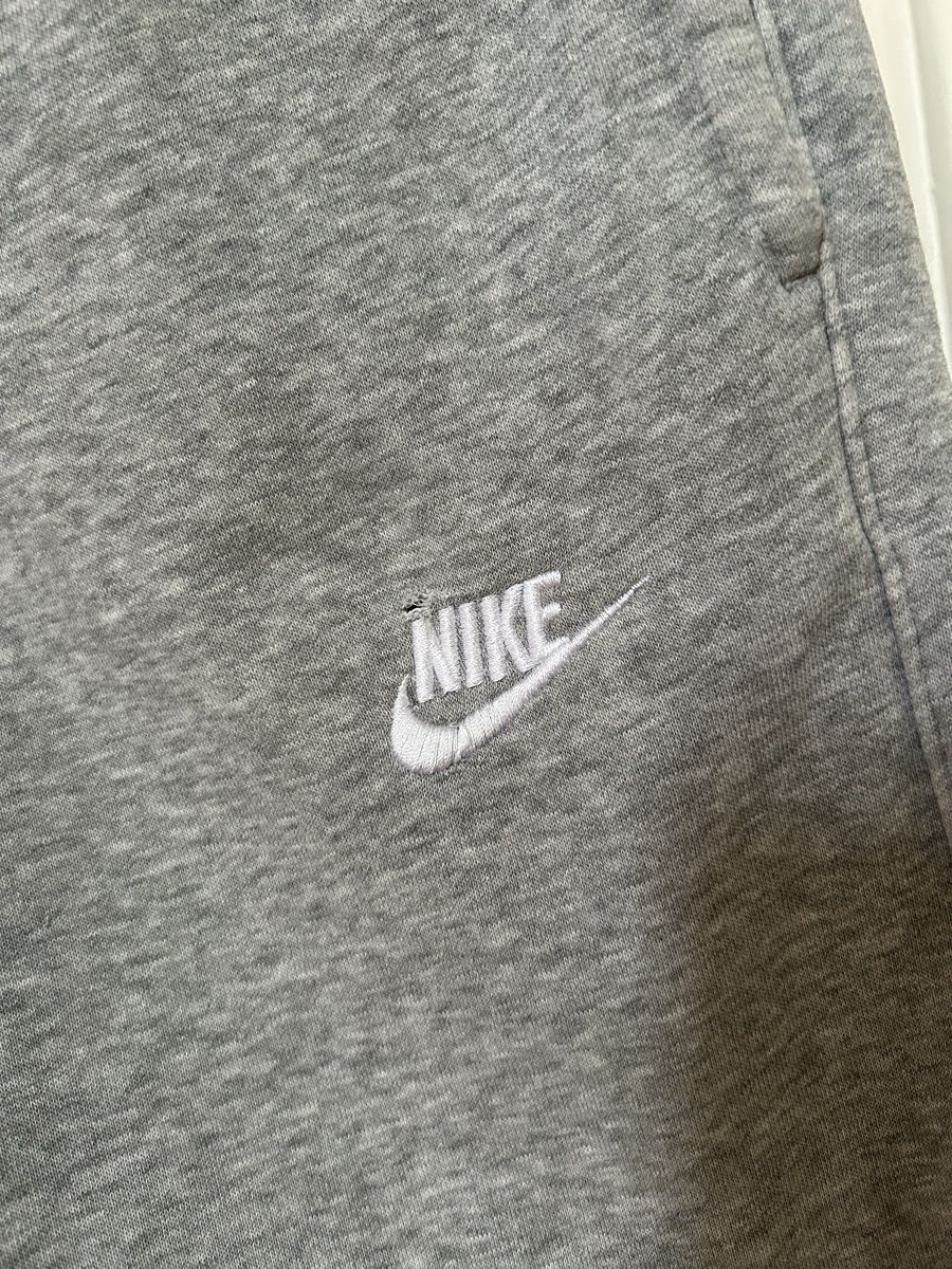 Nike Hosen: Nike sweatpants – Gebraucht aus Bern von EmptySpaceS 2