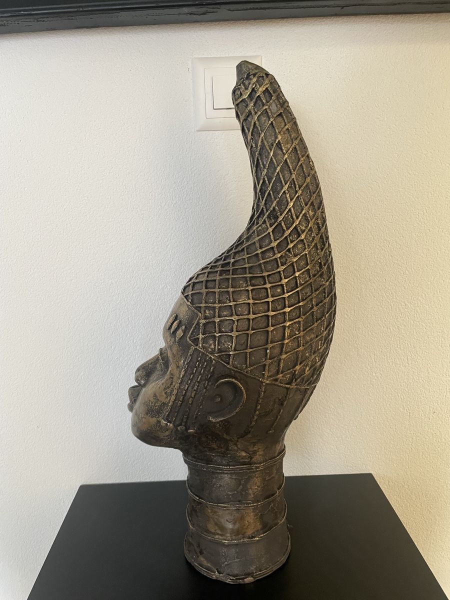 Statuette: Afrikanische Bronze der Benin 58 cm – Usato da Lausen venduto da artehome 2