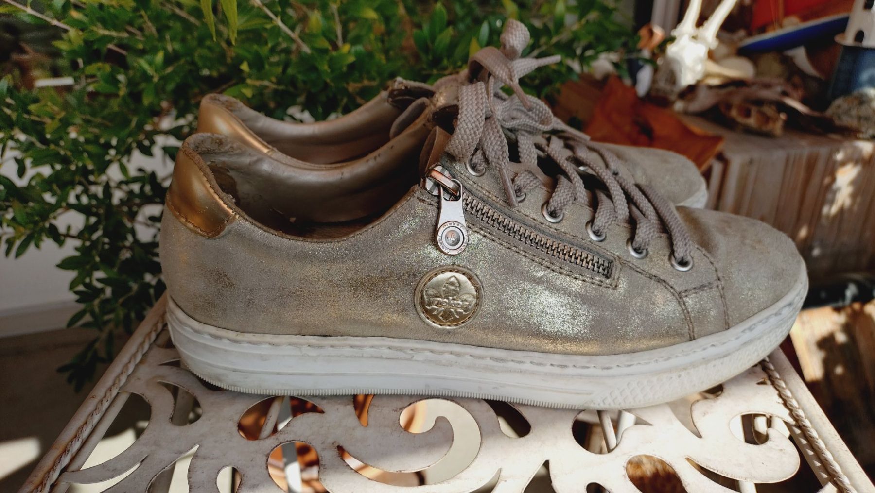 Rieker Damenschuhe: RIEKER Sneakers, Gold-Vintage, Grösse 41 – Gebraucht aus Uster von Junipa
