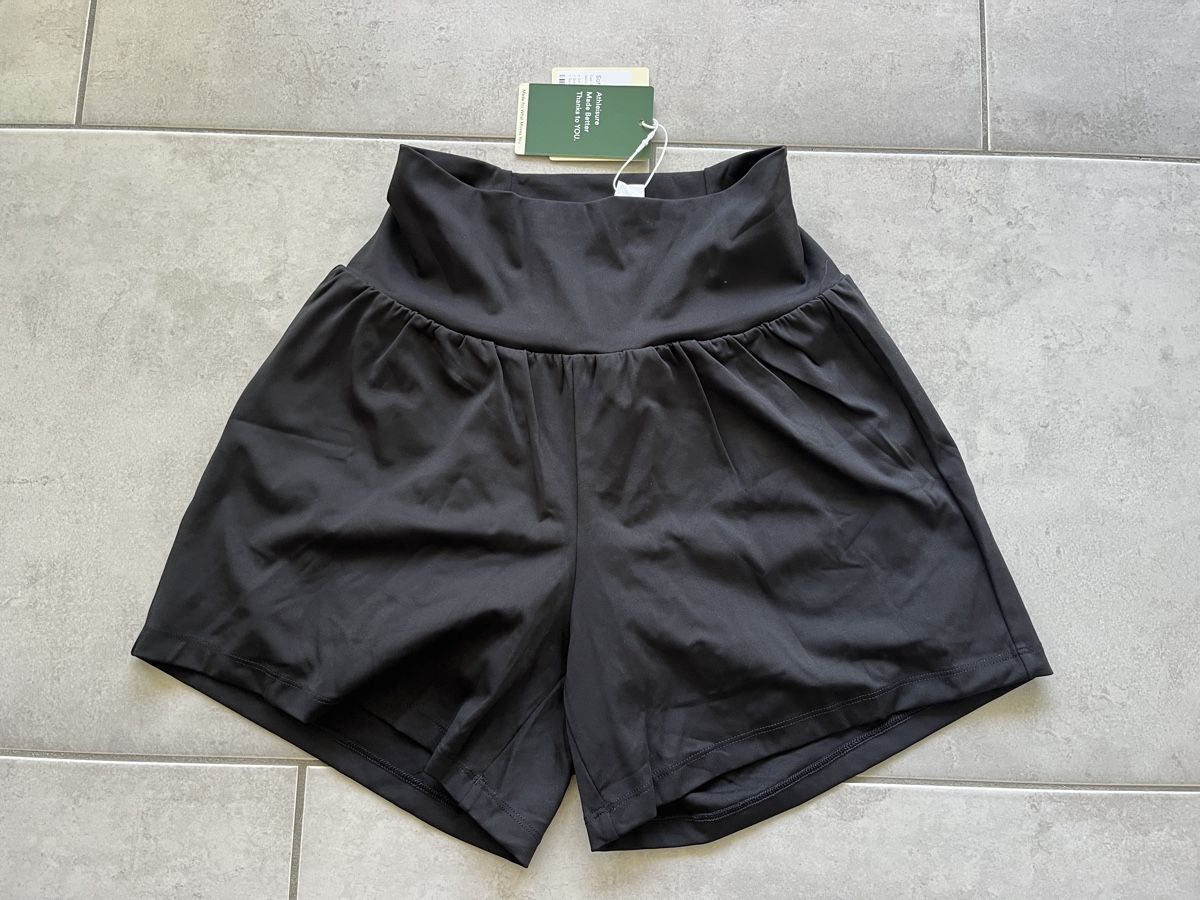 Halara Pantaloni: Fitness-Shorts Halara Gr. S – Nuovo e nell'imballaggio originale da Thun venduto da Dak5 3