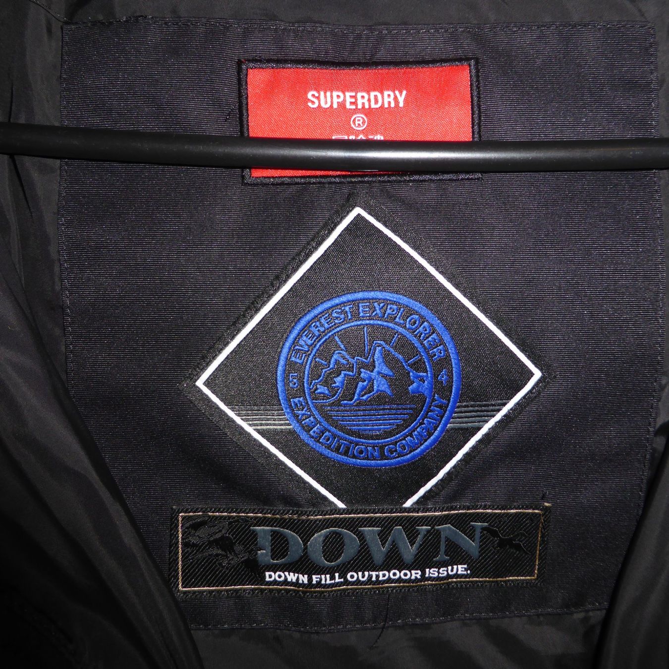 Superdry Giacche: Daunenjacke SUPERDRY, Gr. L – Usato da St.Gallen venduto da regenbogen5 1