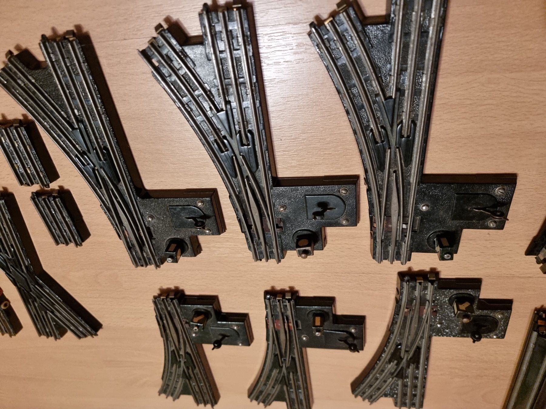 Modellini di ferrovie: Geleise – Usato da Zuzgen venduto da ricard11 1