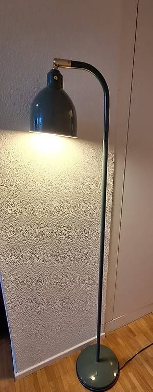 Lampade: Green Floor Lamp / Stehlampe  Good condition – Usato da Zürich venduto da mar_7rwb 1