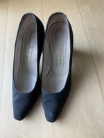Elegant Bruno Magli Pumps Black High Heels Size 37.5