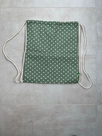 Stoffrucksack in Mintgrün mit weissen Punkten
