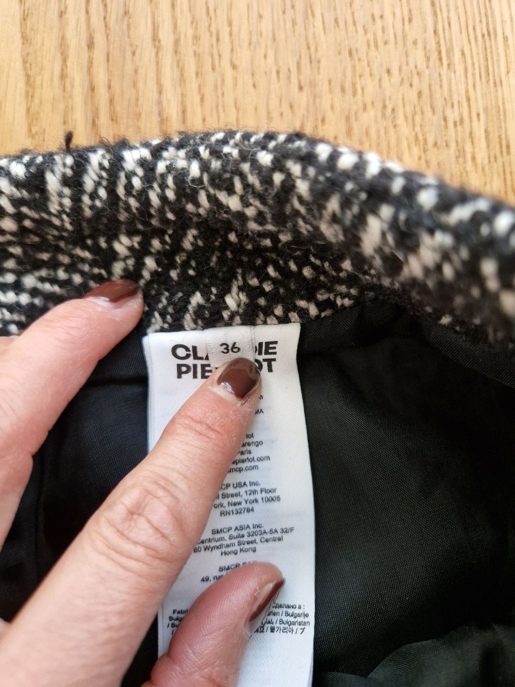 Claudie Pierlot Gonne: Neu: Claudie Pierlot Minirock – Nuovo (secondo la descrizione) da Eschenbach SG venduto da SanFranciscoCalifornia 2