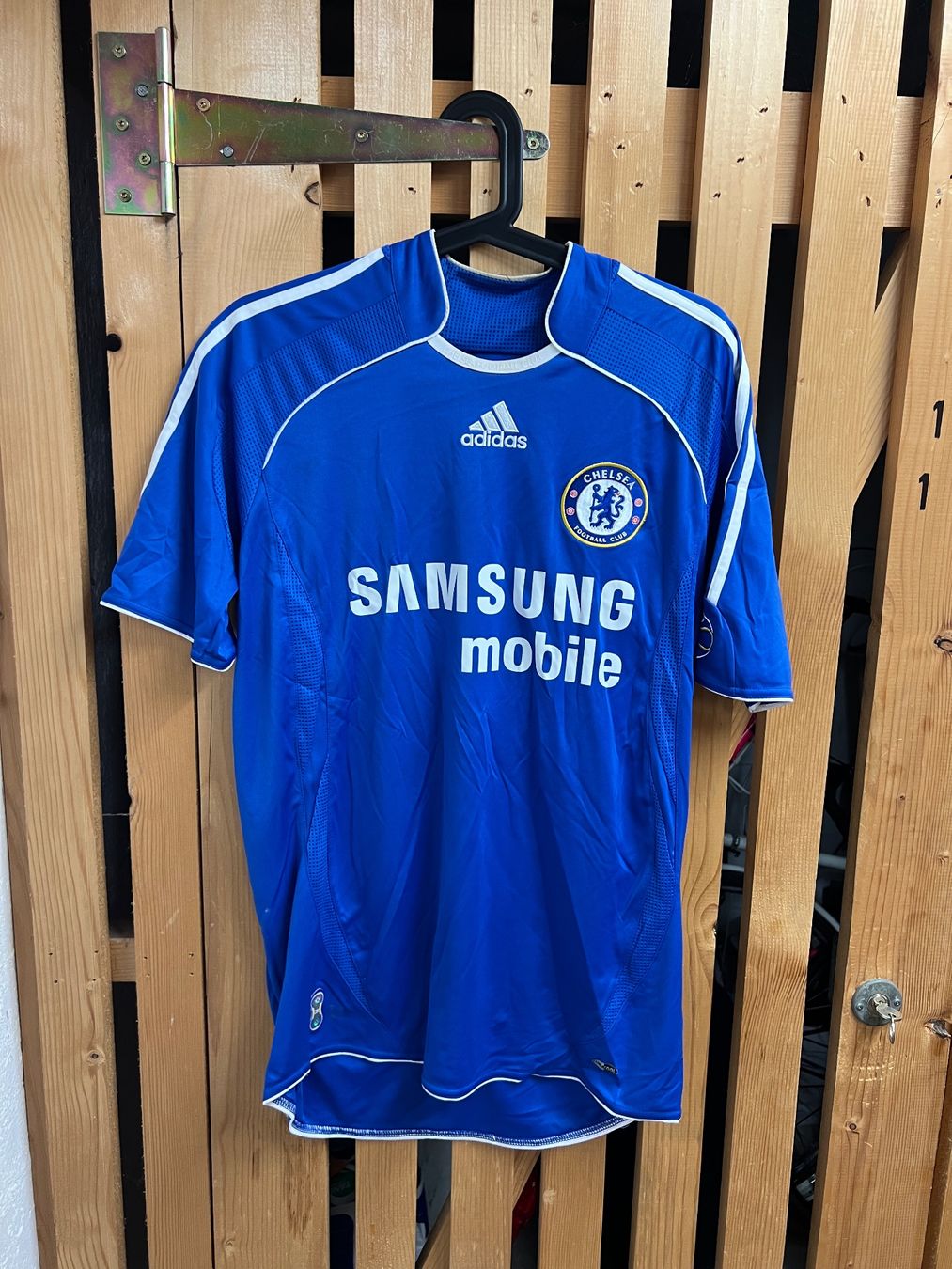 Adidas Canottiere & Pantaloni: Chelsea Trikot Lampard 2006-2007 – Usato da Cully venduto da DealerPrice 1