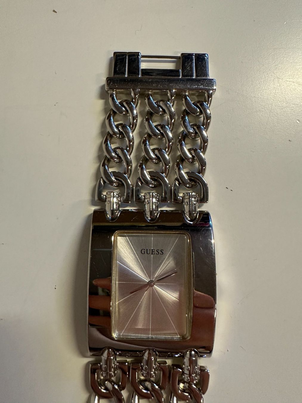 Guess Uhren: Damenuhr von Guess – Gebraucht aus Urdorf von Erika666 2