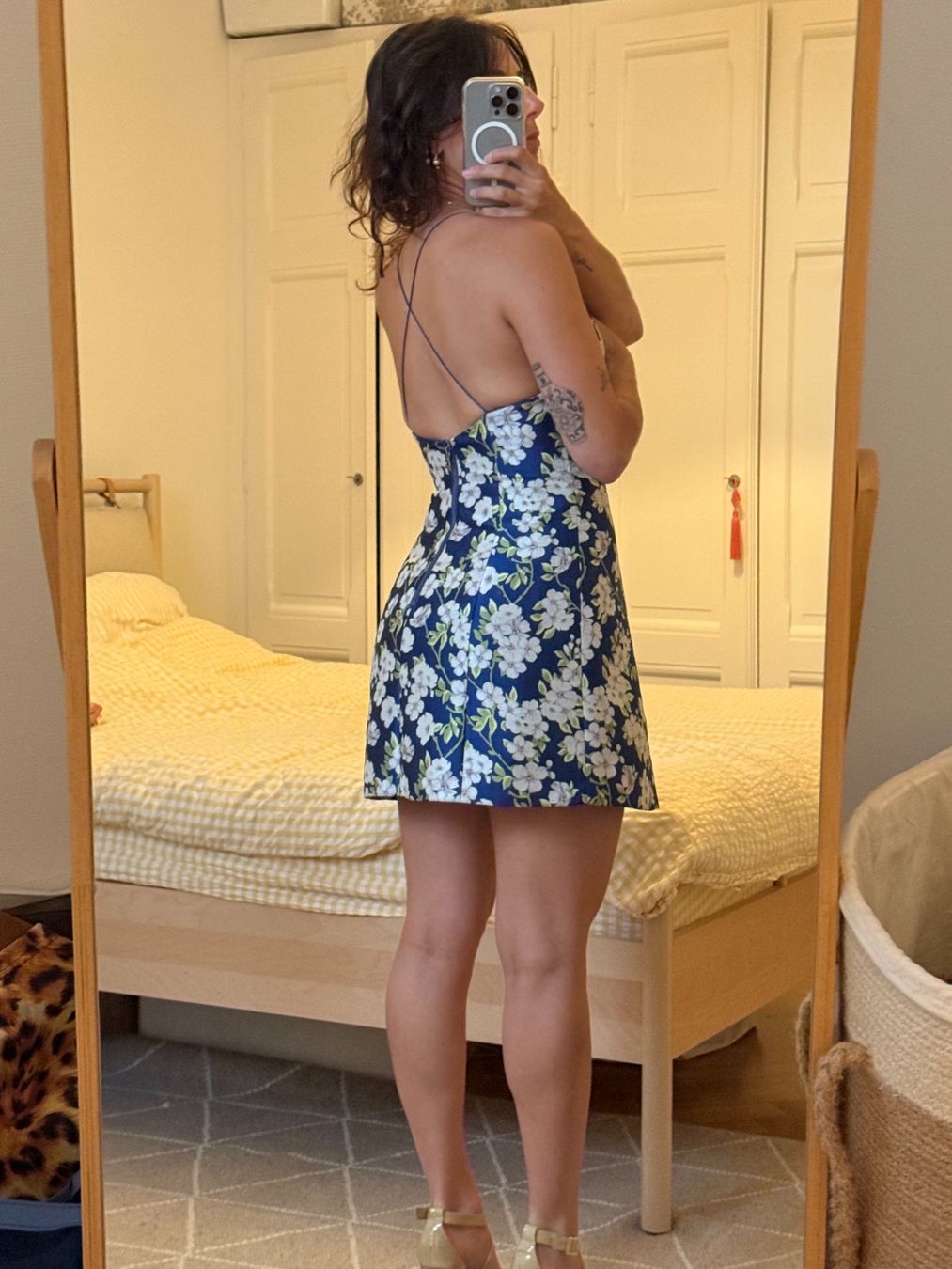 Vestiti: Mini-robe Alice + Olivia – Usato da Geneve venduto da Salomevergne 1