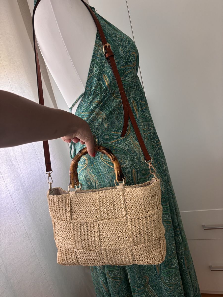 Sacs femmes: Handtasche Strohoptik mit Bambusgriff . Neue – Neuf avec emballage d'origine à Wangen ZH par tel_gxb5 2