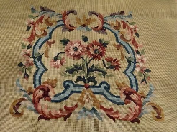 Tutte le decorazioni: 4  gobelins à broder - fauteuil – Nuovo e nell'imballaggio originale da Biel/Bienne venduto da milamila02
