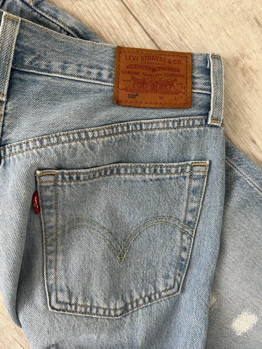Levi's Jeans: 501 Damen Levi's – Usato da Zollikofen venduto da S.B.R 1