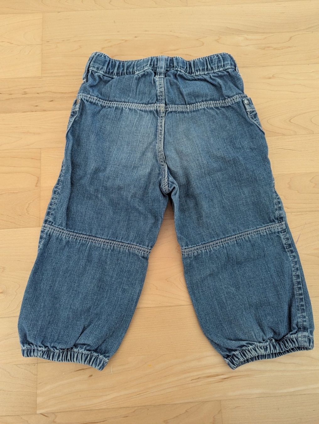 H&M Pantaloni: Jeans Mädchen Grösse 86 super Zustand – Usato da Uster venduto da petches 5
