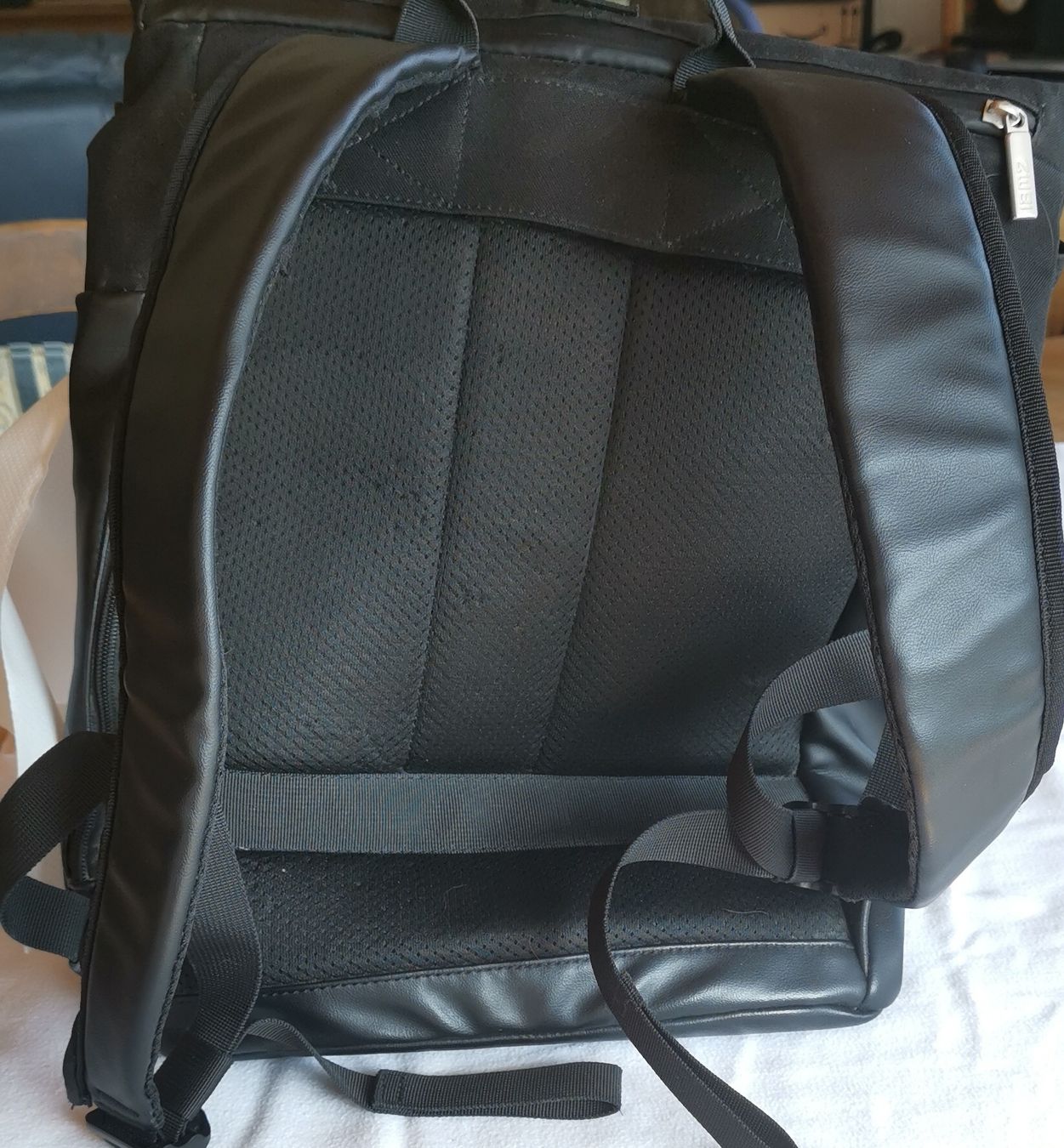 Zaini: Schwarzer Rucksack Marke ZWEI – Usato da Uetendorf venduto da Timo2022 3