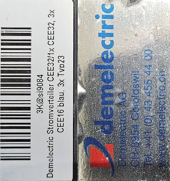 Elektrotechnik: Demelectric Stromverteiler CEE32/1x CEE32, 3x CEE16 blau, 3x – Gebraucht aus Rüti ZH von Philippek 1