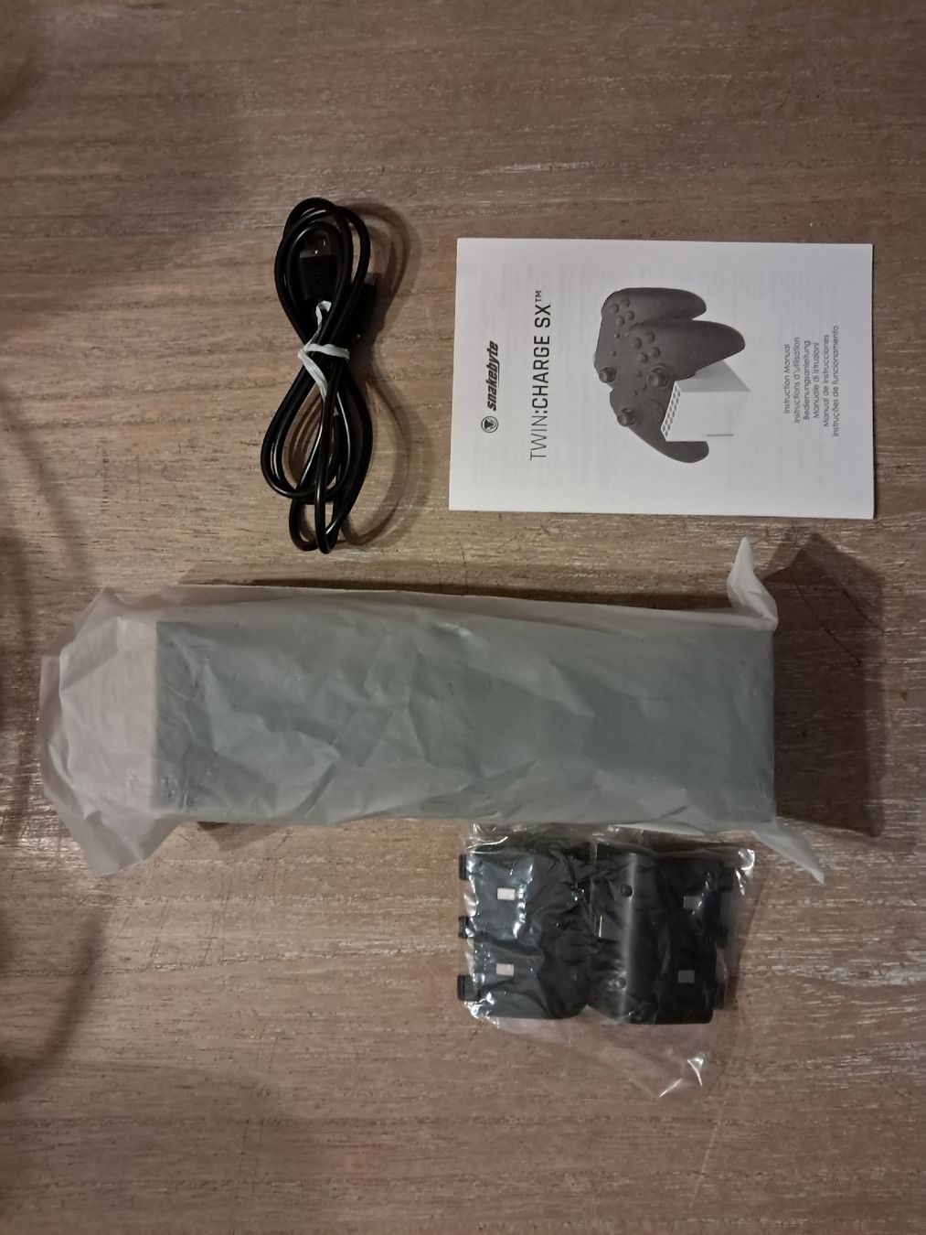 Microsoft Adapter & Kabel: XBox Series S / X - Snakebyte Twin Charger SX – Gebraucht aus Eschlikon TG von Rare_Ware 4