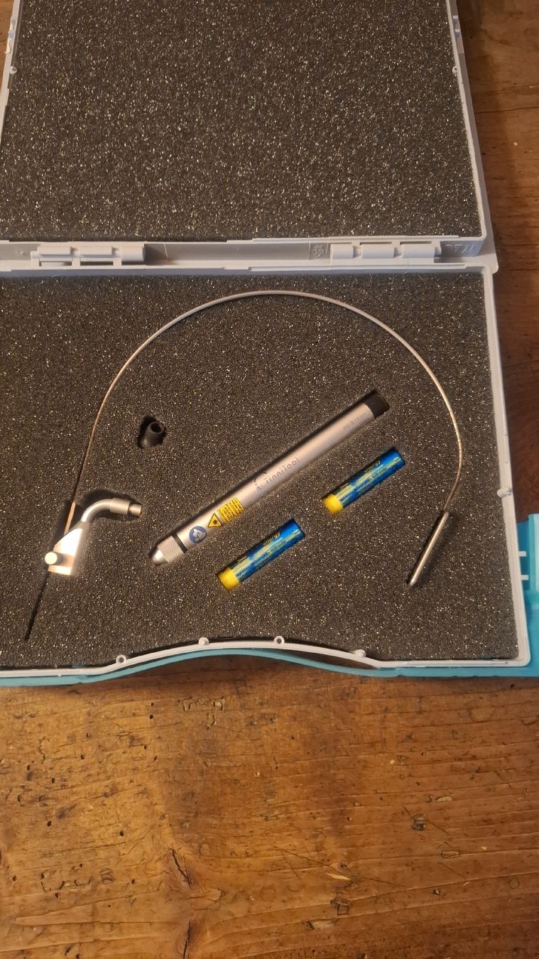 Appareils médicaux: TinniTool - Ear Laser – D'occasion à Ebnat-Kappel par Aibur