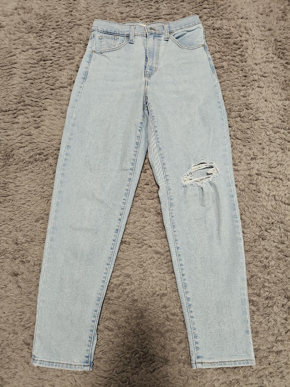 Levi's Jeans: Levis High waisted mom jean – Usato da Pieterlen venduto da Saemelili
