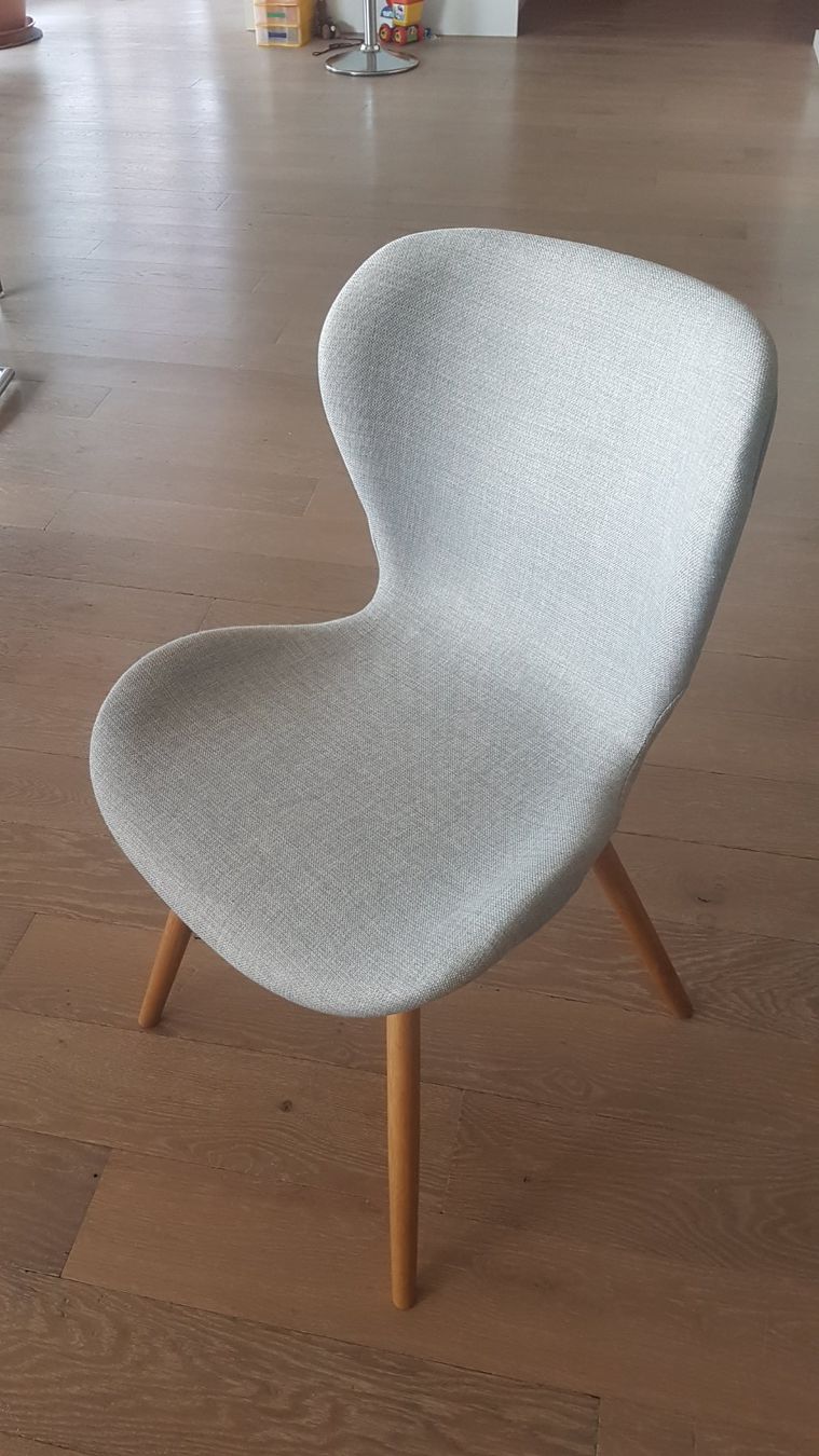 Chaises: 4 Esszimmerstühle Batilda – D'occasion à Erlinsbach par Duga