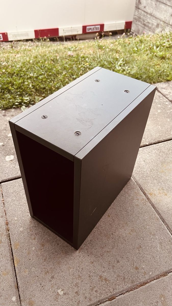 Tables de nuit: IKEA Regal / Aufbewahrungsmodul – D'occasion à Zürich par maudeni82 2