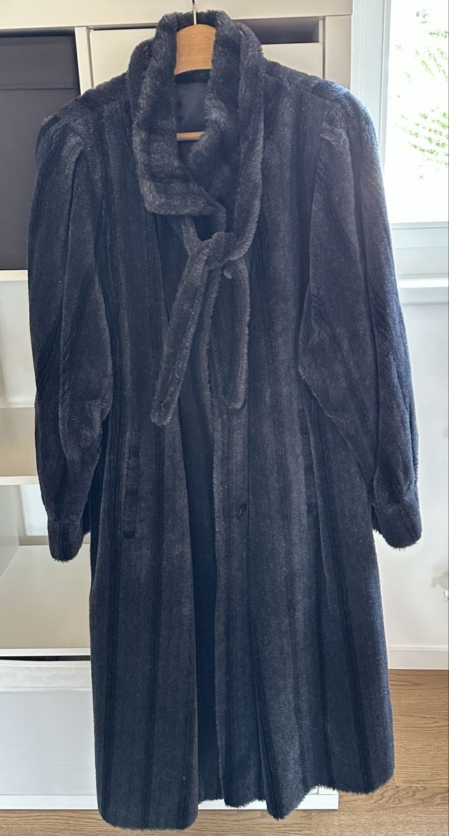 Cappotti: Hochwertiger Alpaca Mantel – Usato da Chur venduto da Svenja_83