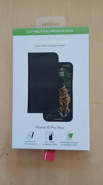 Apple Cover & Protezioni schermo: iPhone 15 Pro Max Leder Hülle (dbramante1928)Schwarz – Nuovo e nell'imballaggio originale da Zürich venduto da Viktor.K01
