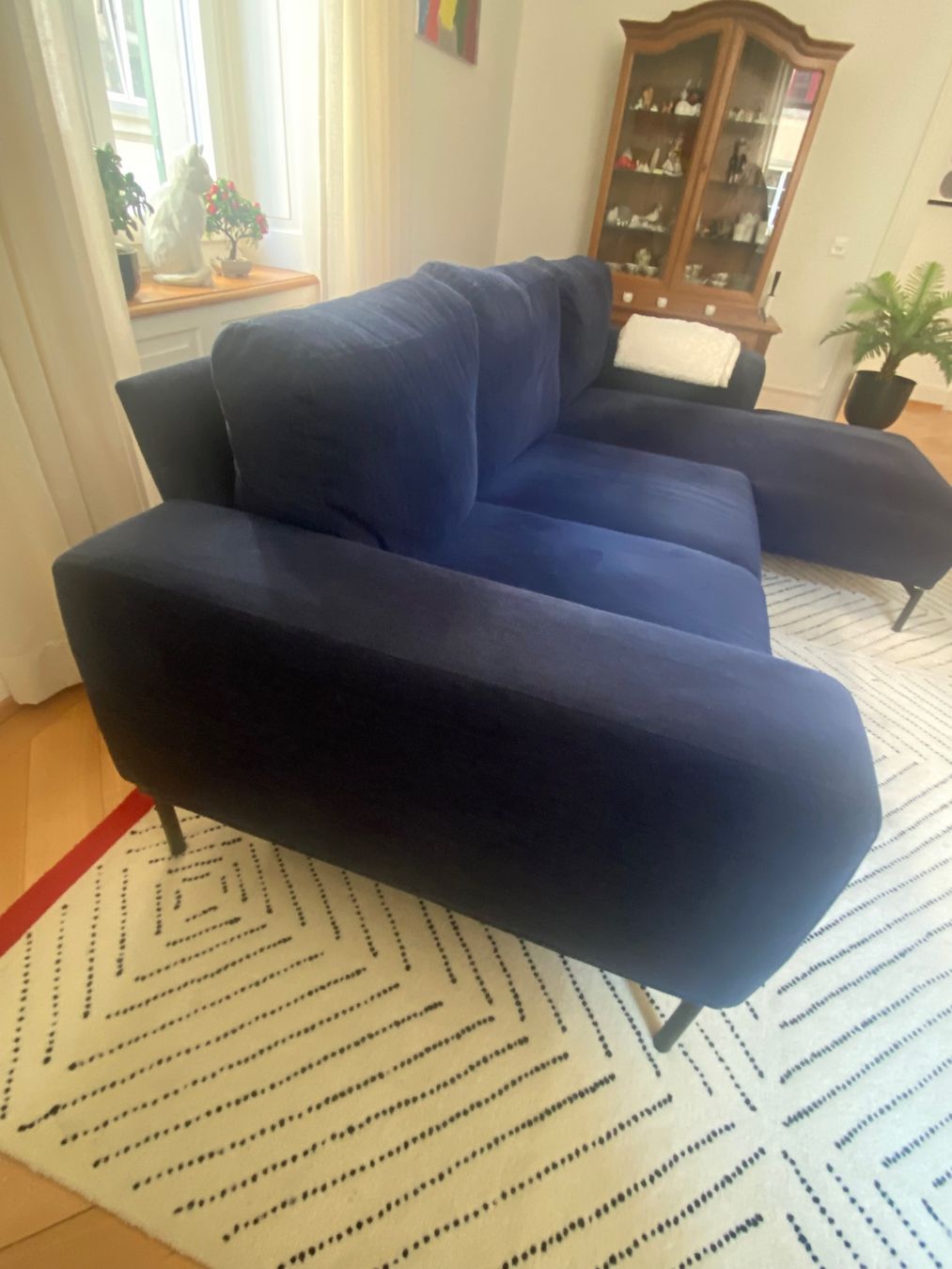 Livique Sofas: Blaues Sofa von Livique – Gebraucht aus Horgen von Nathigruen 1