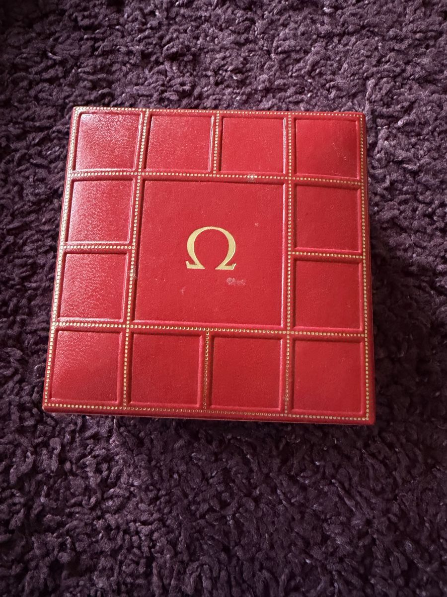 Omega Orologi: Omega Seamaster Uhrenschatulle / Box, Rot   – Usato da Lyss venduto da nekoreh 7