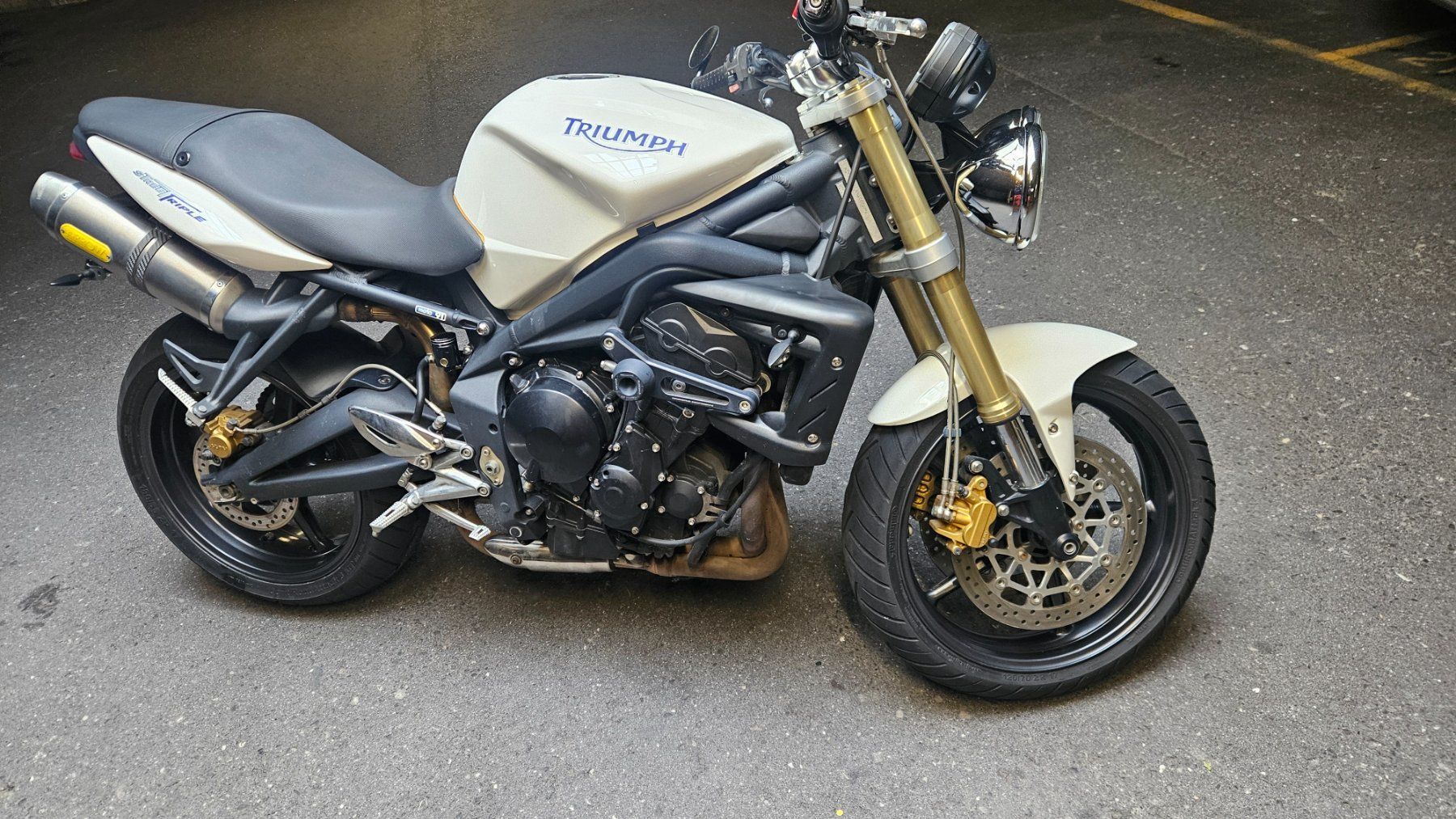 Triumph Strada: Triumph Street Triple 675 - ab Platz – Usato da Luzern venduto da B_ANDI 1