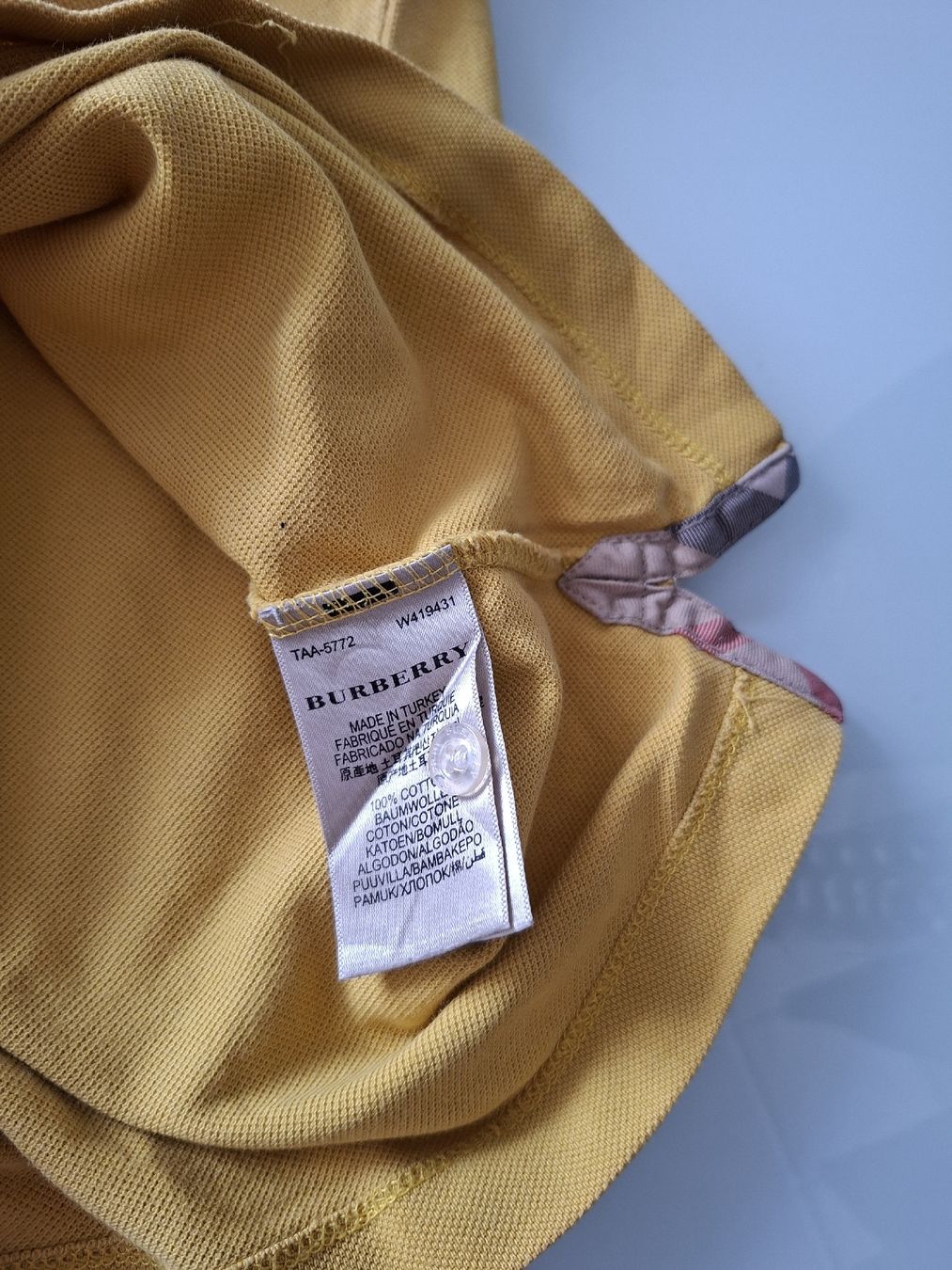 Burberry Magliette Polo: Polo Burberry Jaune Moutarde, Taille M, – Usato da Renens VD venduto da ser_j2fn 2